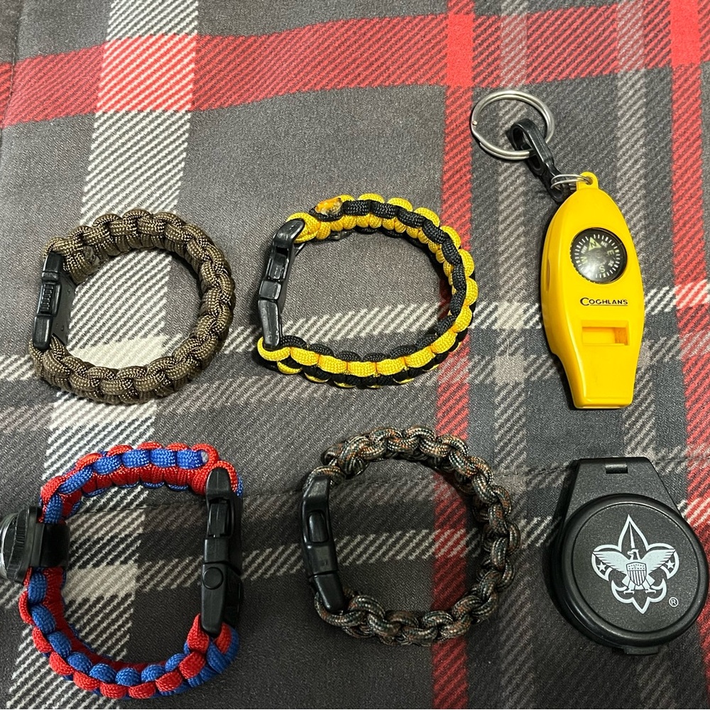 Yellow Survival Whistle with Compass + 4 Paracord bracelets + Scout Compass